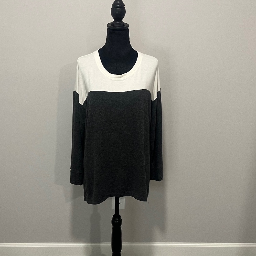 Liz Claiborne Tunic Sweater, Large